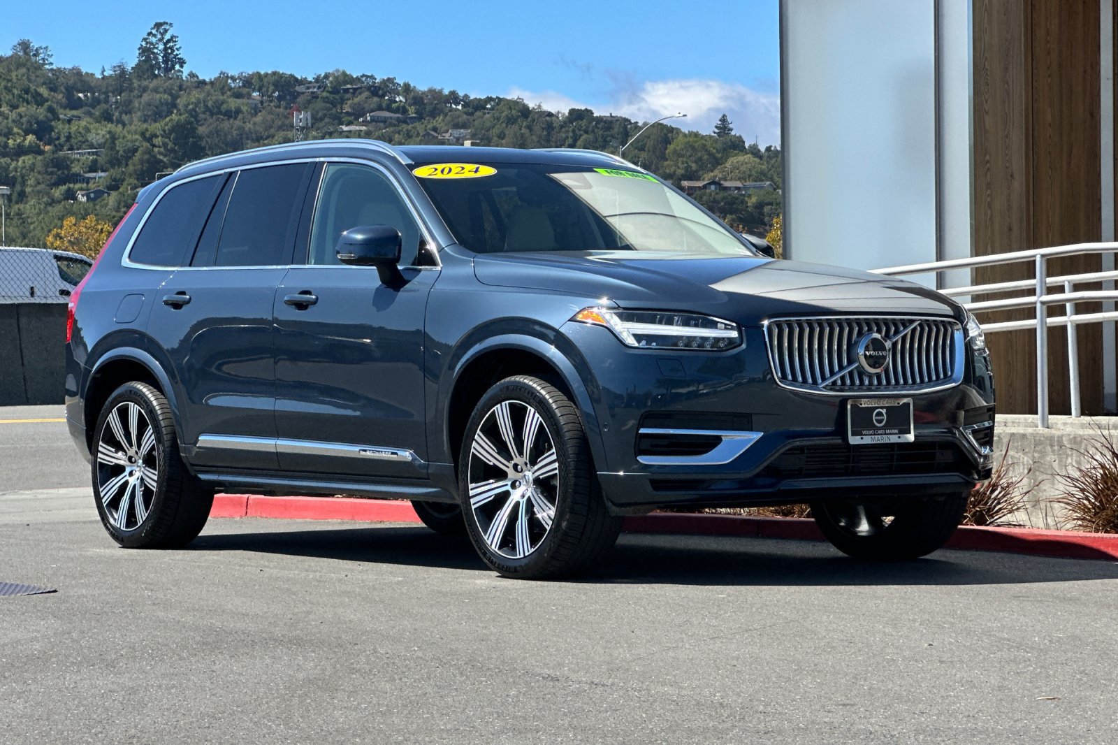 Certified 2024 Volvo XC90 T8 Plus w/ Protection Package Premier AWD/4WD image 10