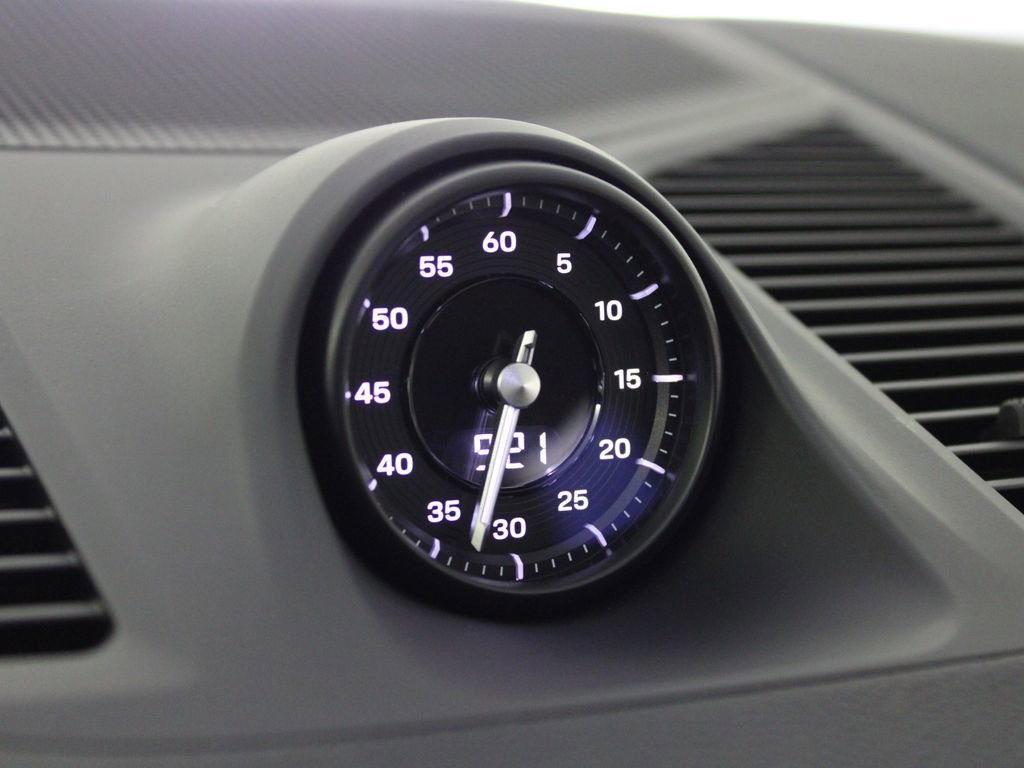 Certified 2026 Porsche Cayenne Coupe image 26