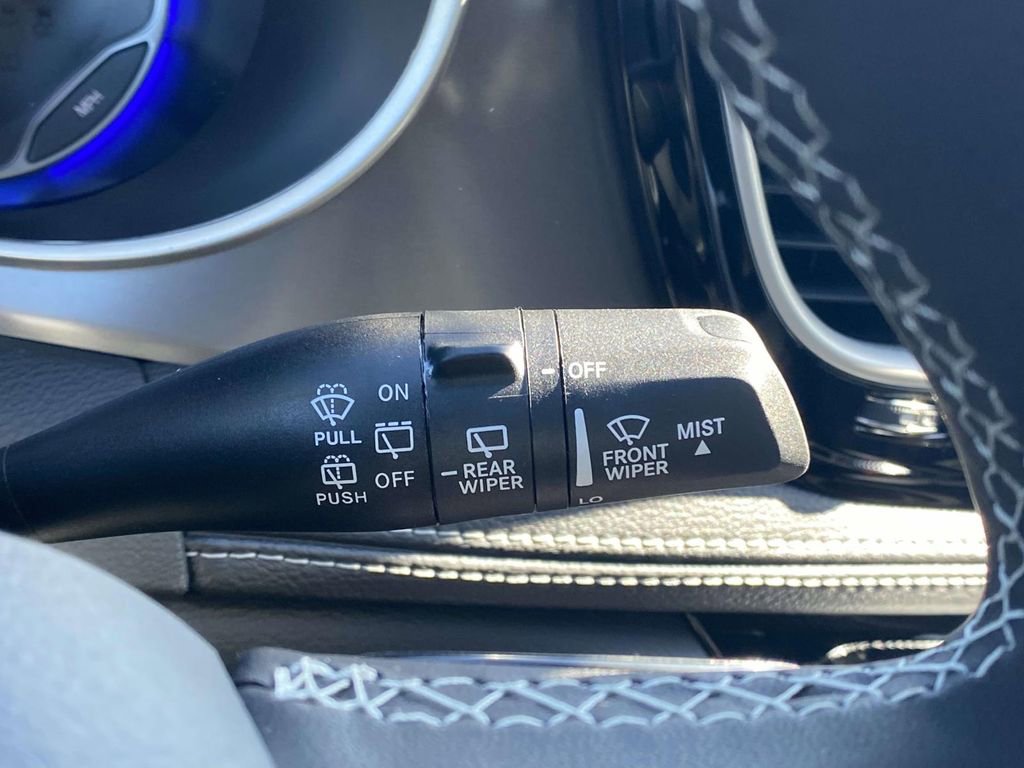 New 2026 Chrysler Pacifica Select image 24