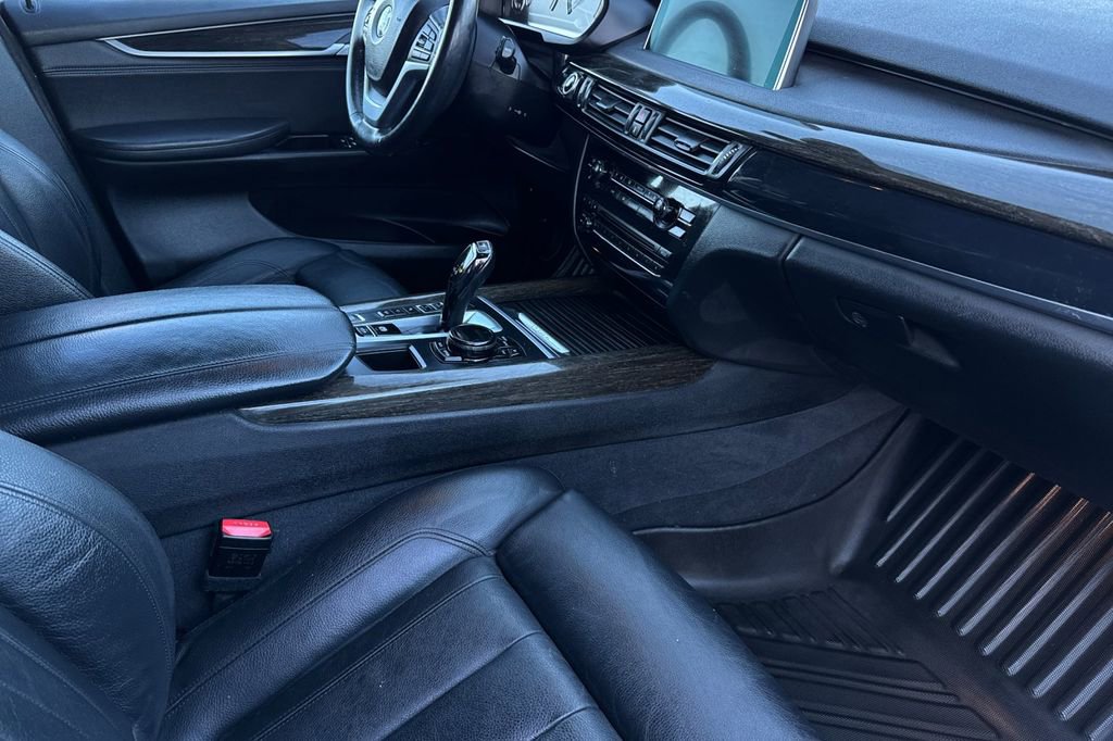 Used 2016 BMW X5 xDrive40e image 17