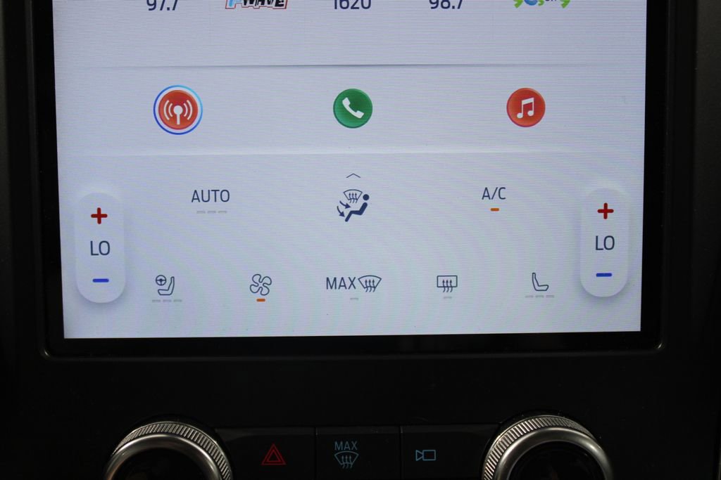 Used 2024 Ford Edge Titanium AWD/4WD image 44