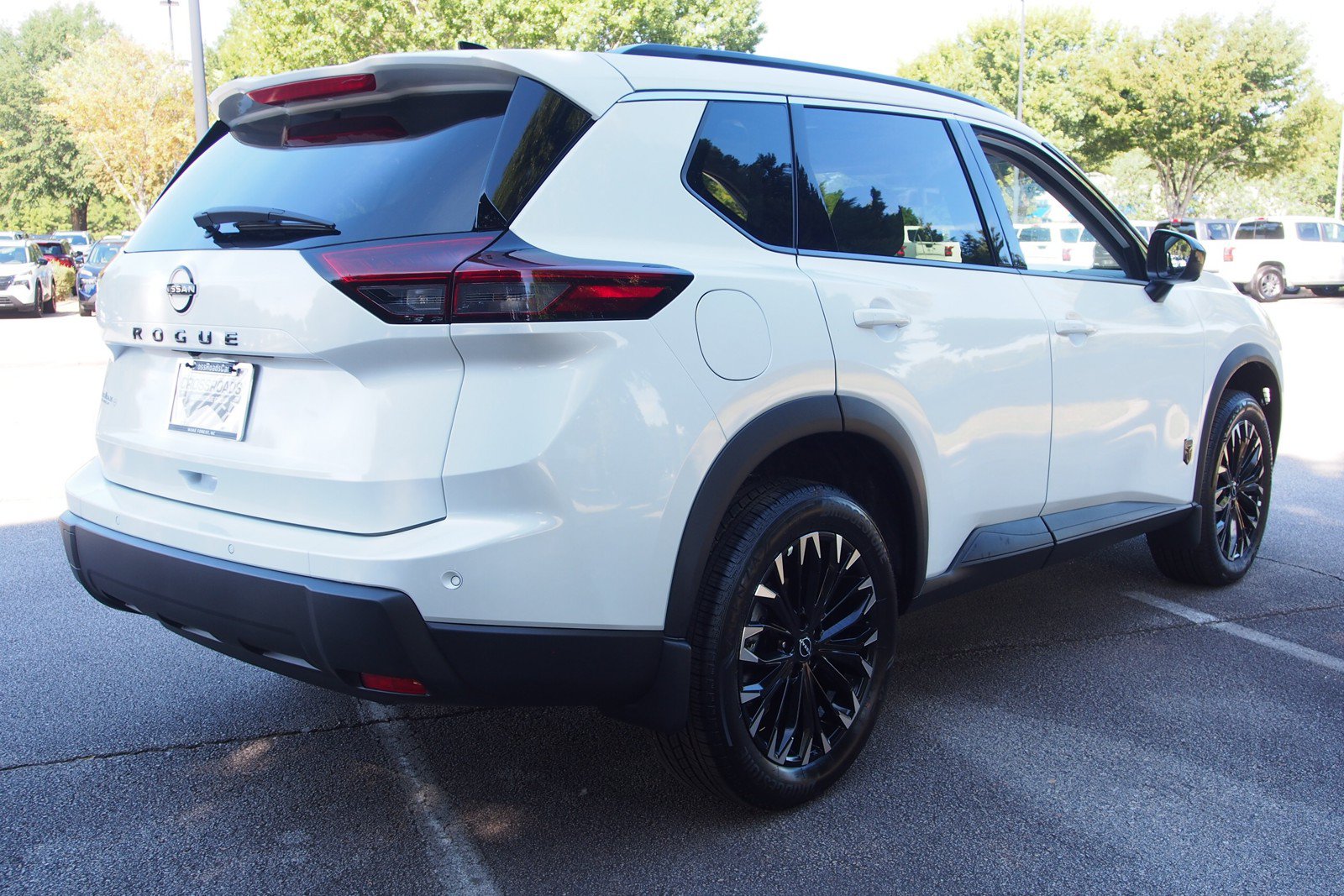 New 2026 Nissan Rogue Dark Armor FWD image 7