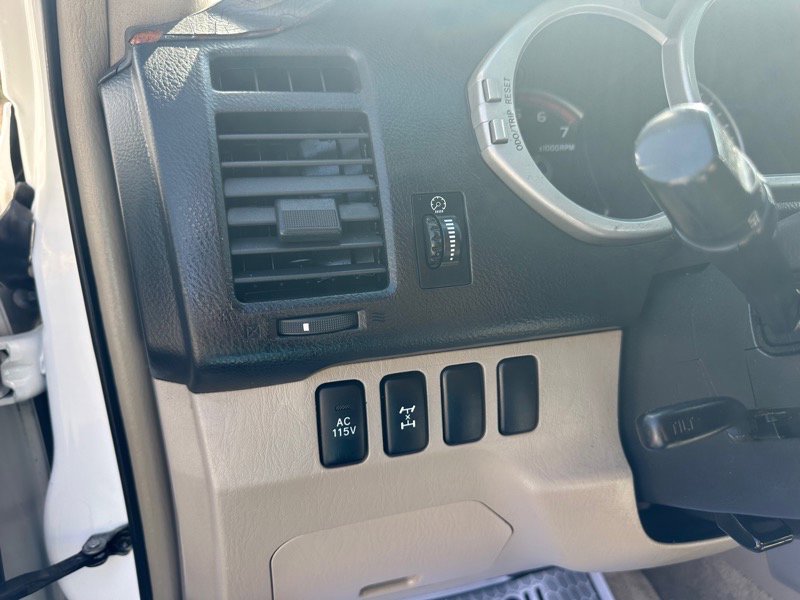 Used 2003 Toyota 4Runner Limited image 21