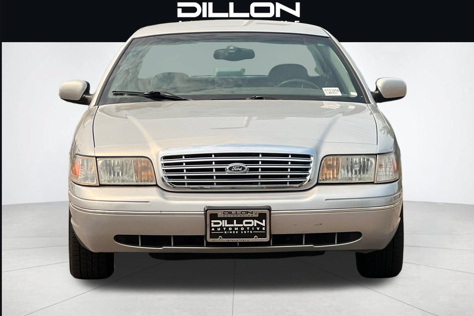 Used 2002 Ford Crown Victoria LX RWD image 9