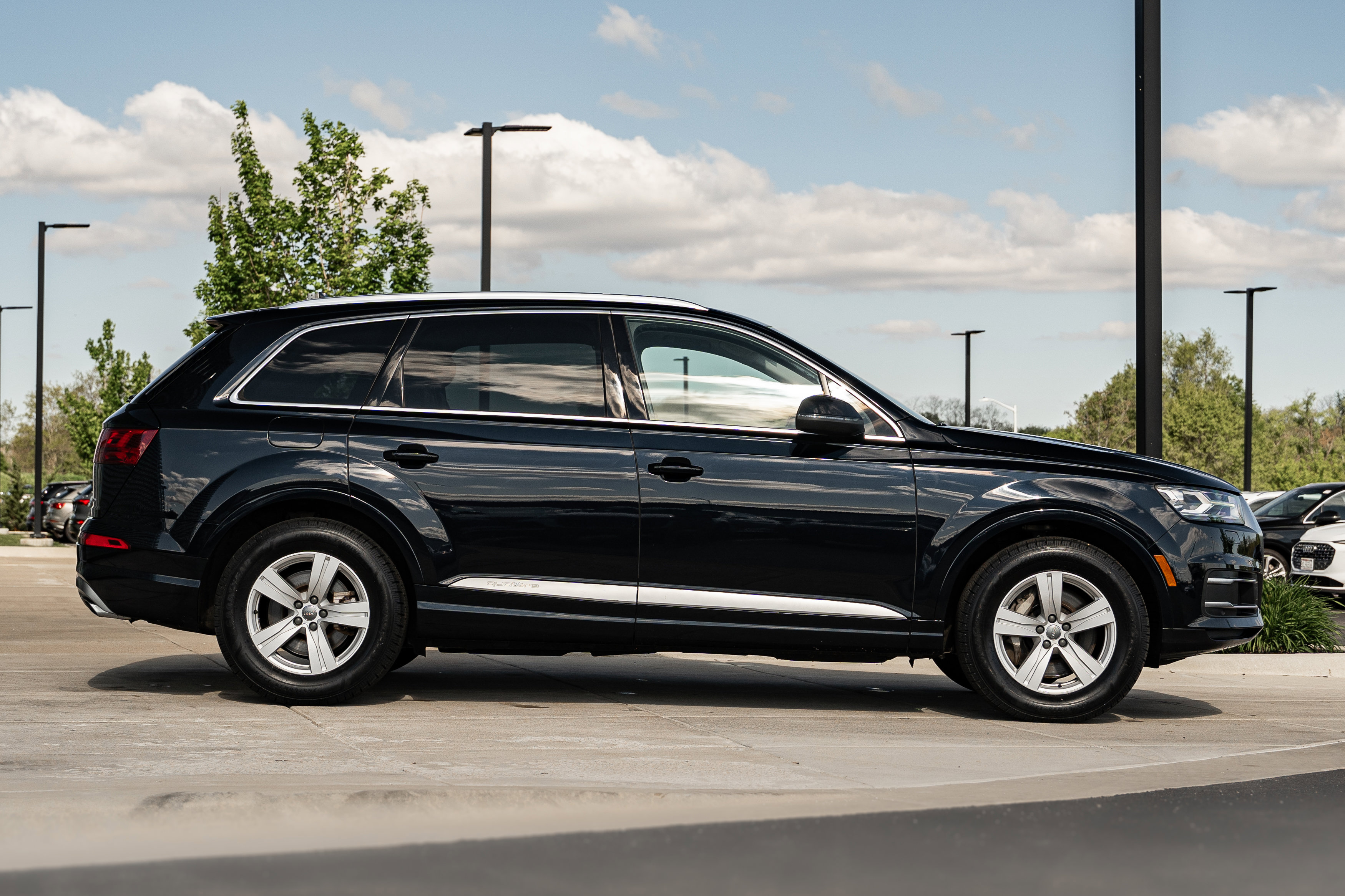 Used 2018 Audi Q7 2.0T Premium AWD/4WD image 3
