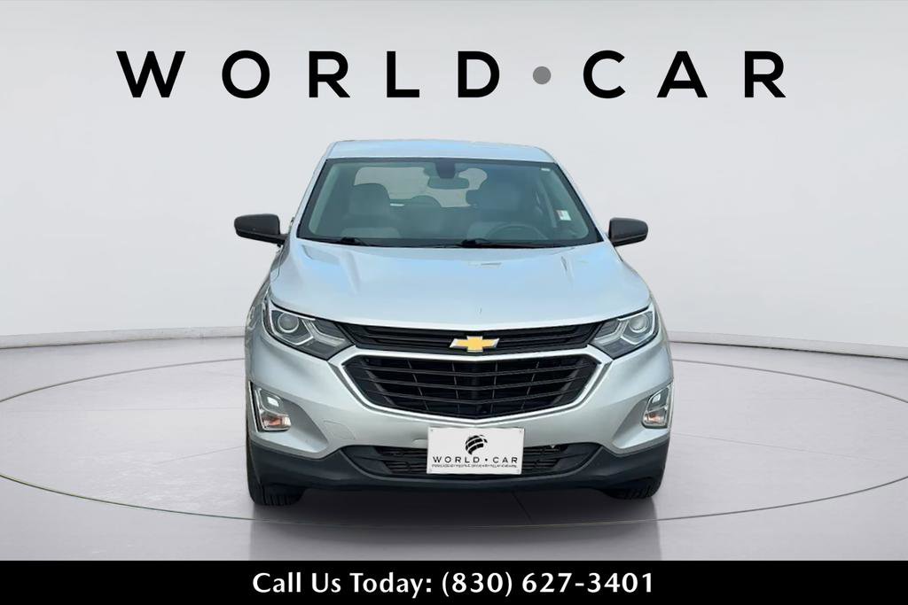 Used 2018 Chevrolet Equinox LS FWD image 2