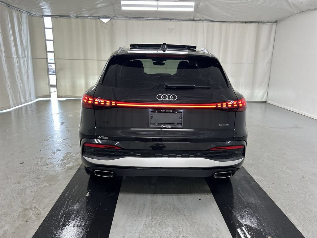 Used 2025 Audi Q5 Premium Plus w/ Premium Plus AWD/4WD image 23