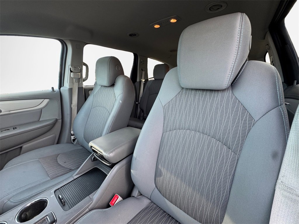 Used 2017 Chevrolet Traverse LS image 18