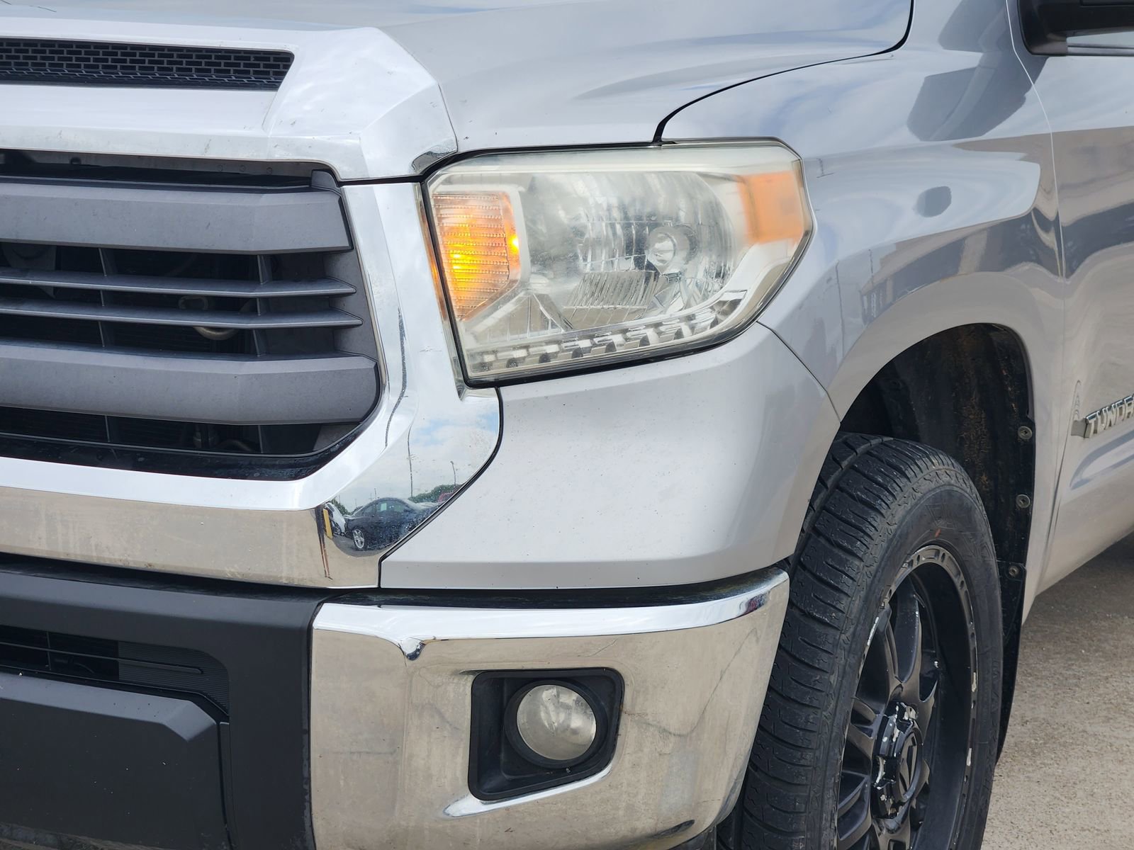 Used 2014 Toyota Tundra SR5 w/ SR5 Upgrade Package RWD image 10