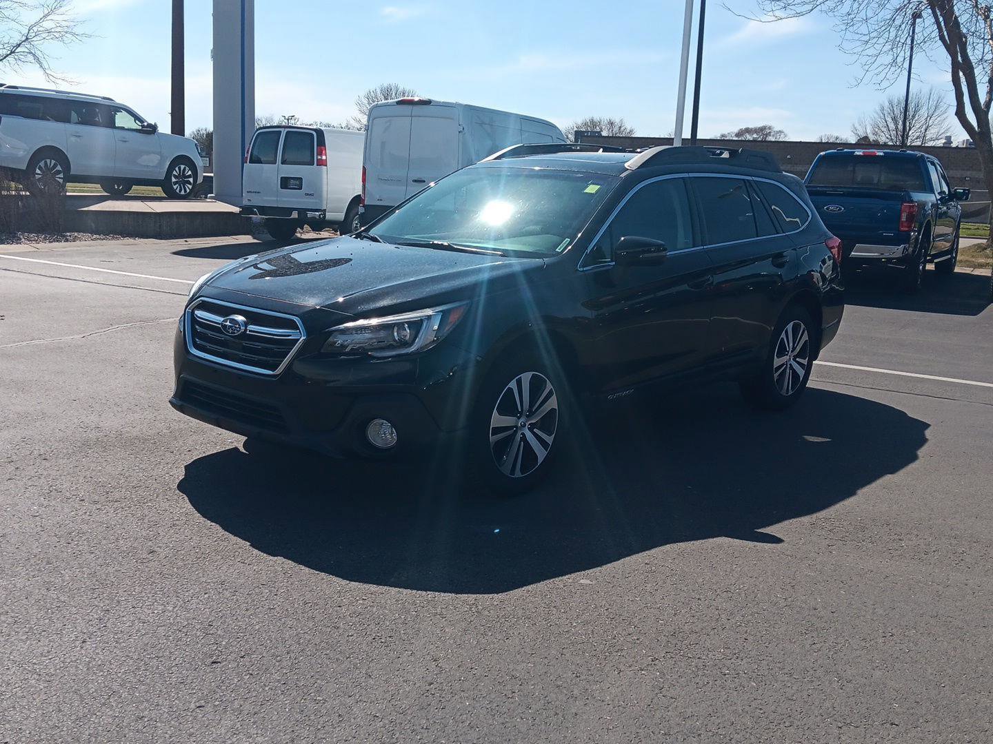 Used 2019 Subaru Outback 2.5i Limited w/ Popular Package #2 image 10