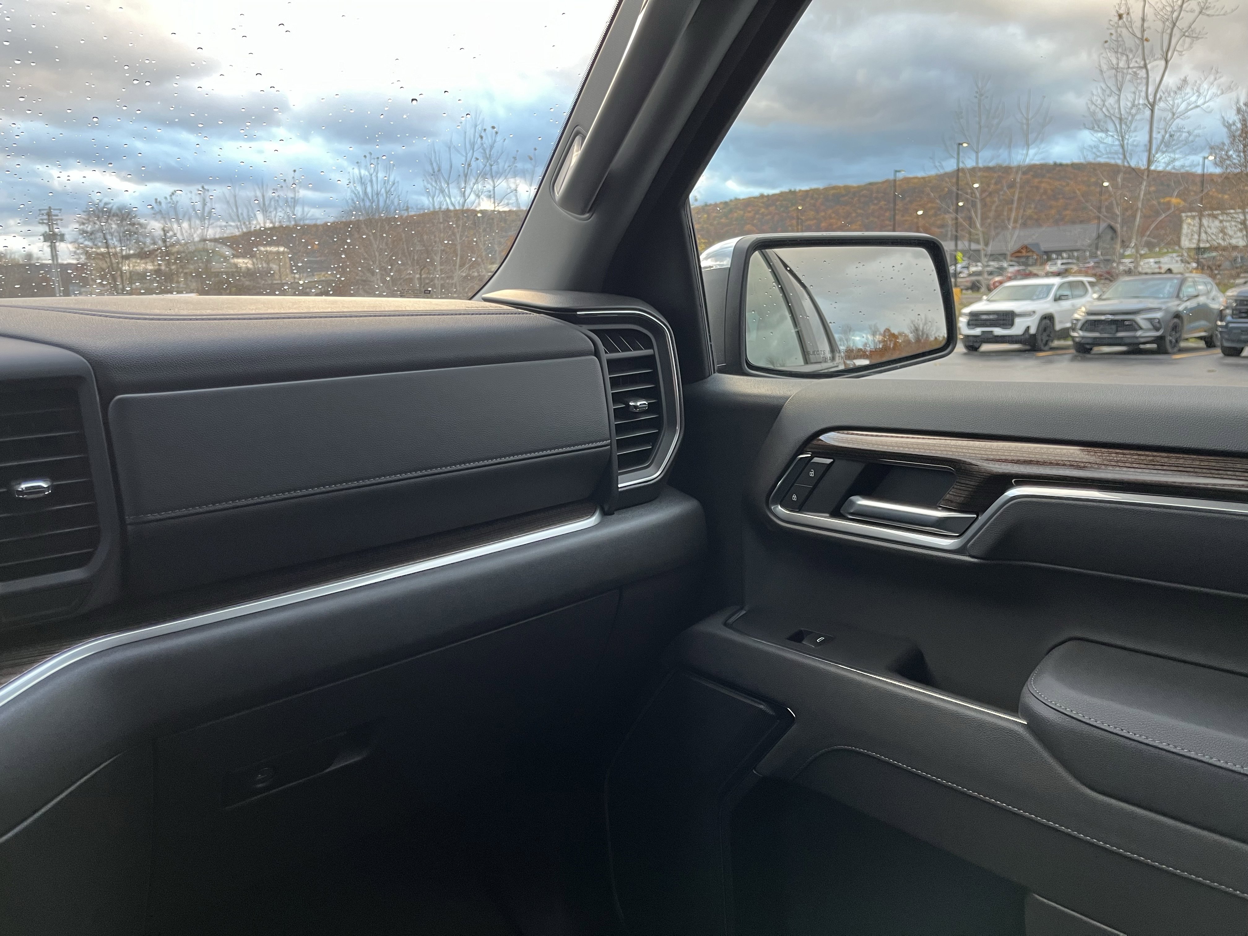 New 2026 Chevrolet Silverado 1500 LT image 38