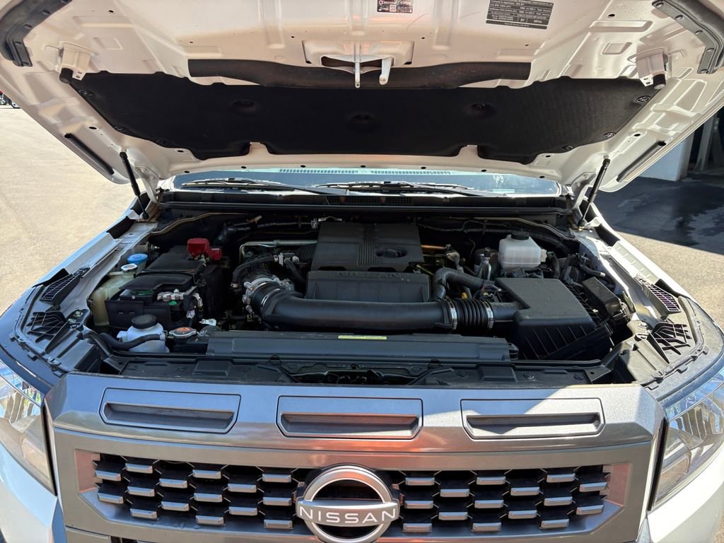 Used 2025 Nissan Frontier SV image 25
