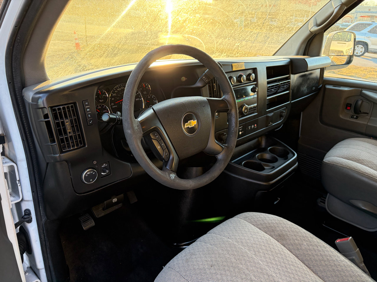 Used 2015 Chevrolet Express 3500 LT w/ LT Preferred Equipment Group RWD image 16