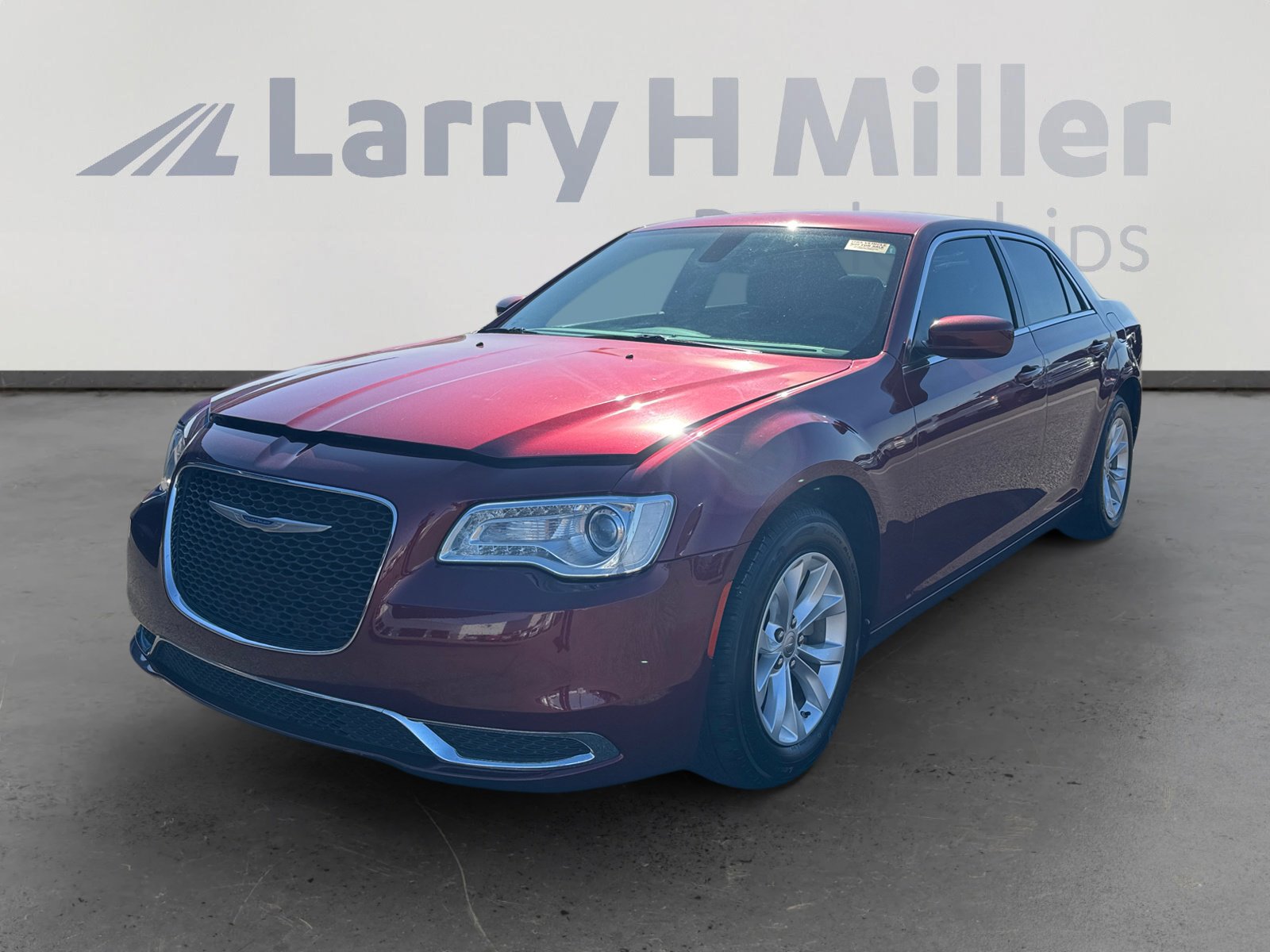 Certified 2022 Chrysler 300 Touring image 1