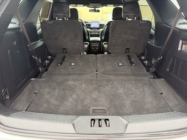 Used 2020 Ford Explorer XLT w/ Equipment Group 202A image 39