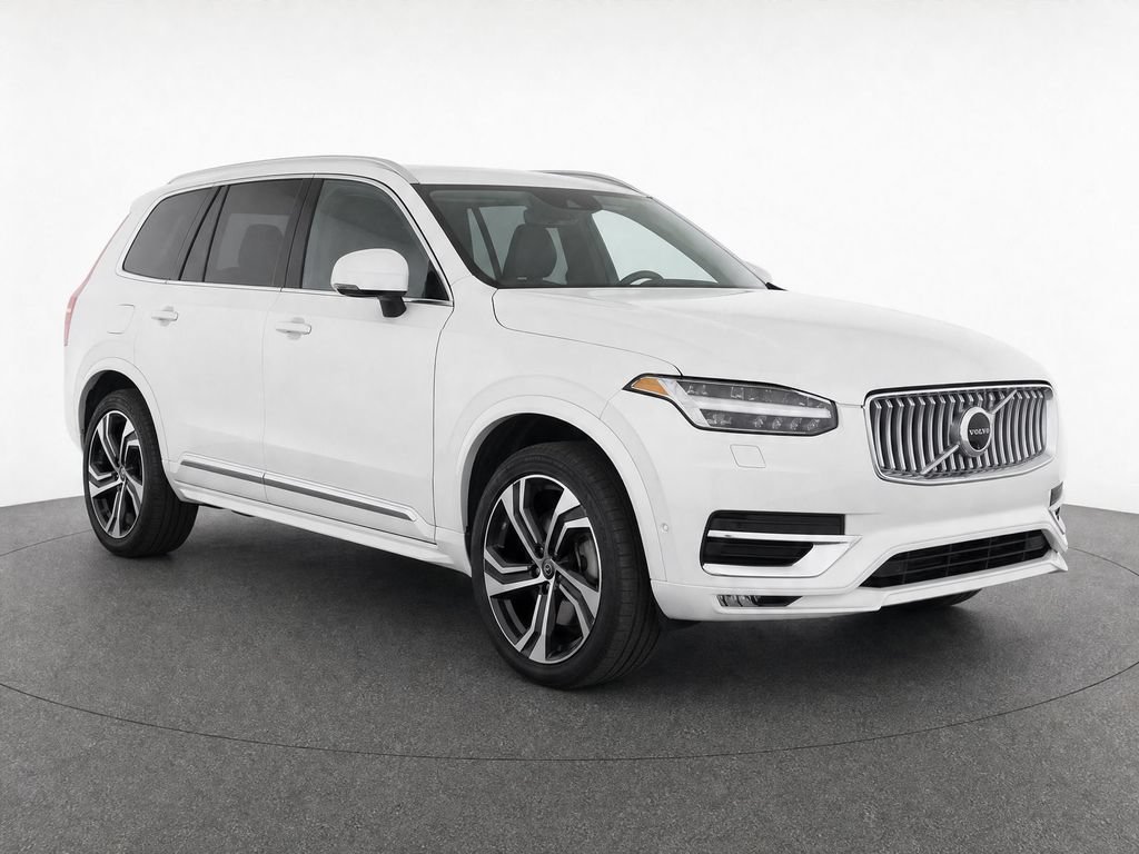 Used 2024 Volvo XC90 B6 Ultimate w/ Protection Package Premier AWD/4WD image 2