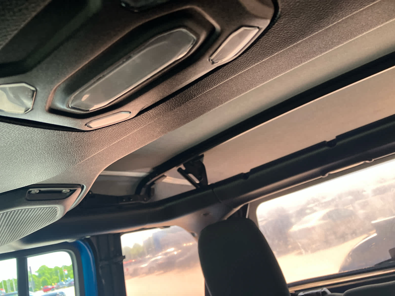 Used 2022 Jeep Wrangler Unlimited Sport AWD/4WD image 19