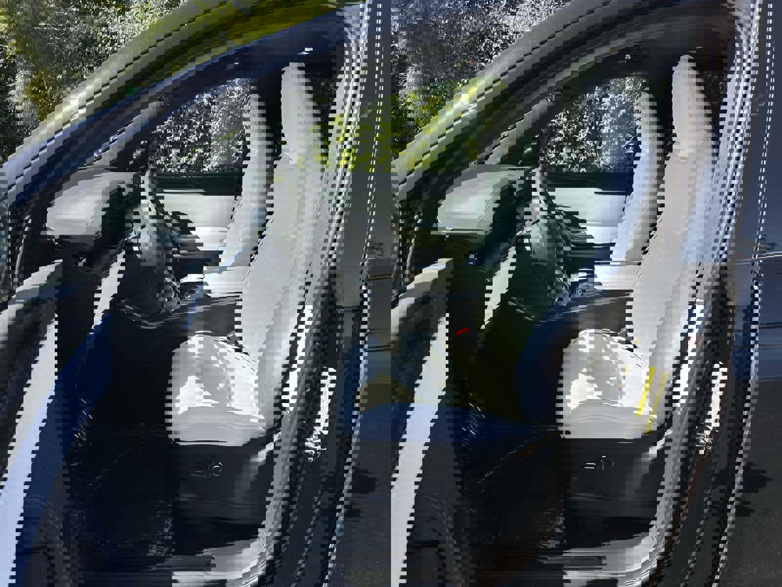 Used 2026 Tesla Model X Plaid image 11