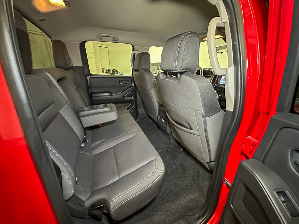 Used 2024 Nissan Frontier SV AWD/4WD image 24