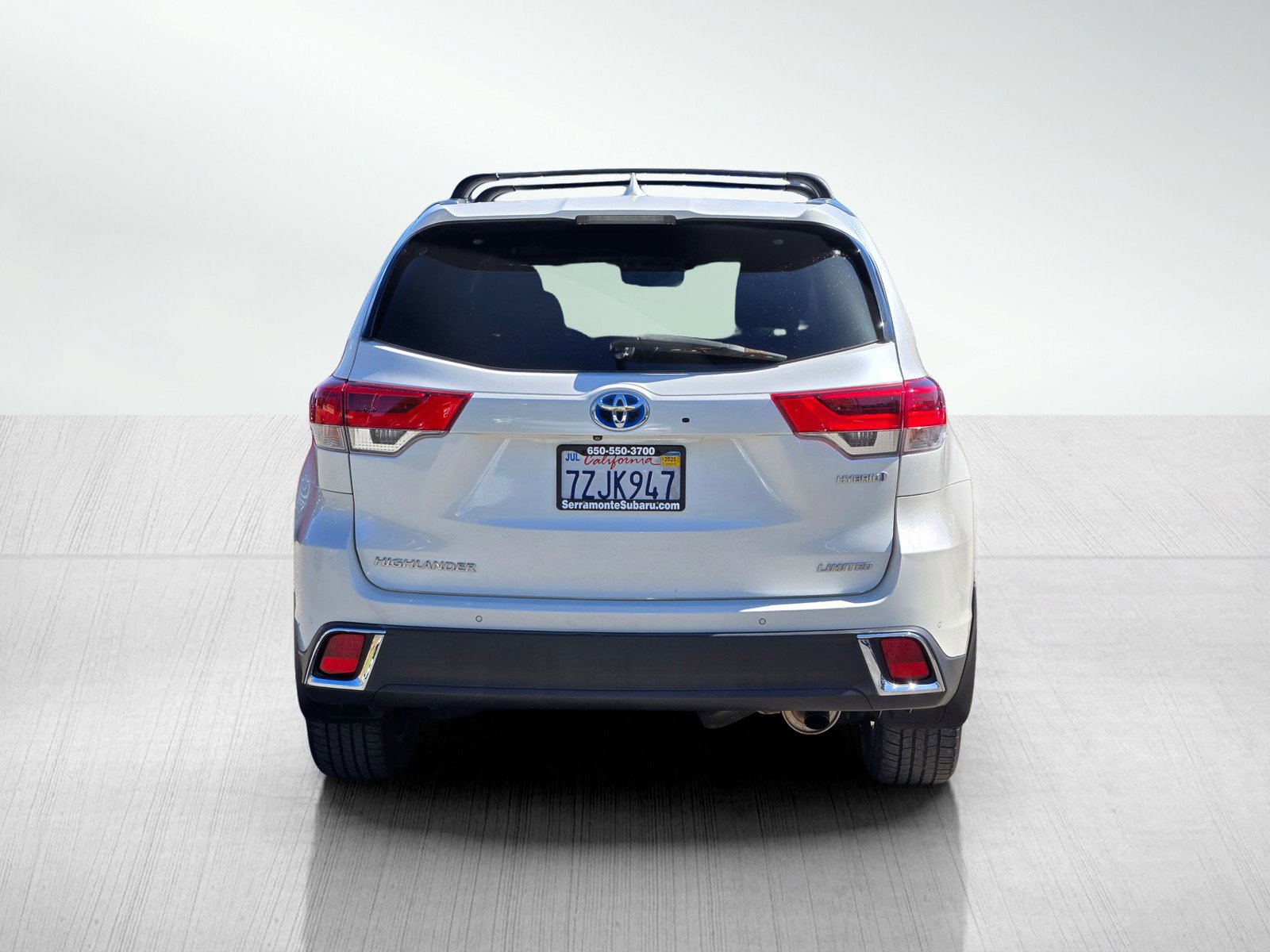 Used 2017 Toyota Highlander Limited Platinum w/ Carpet Mat Package image 5