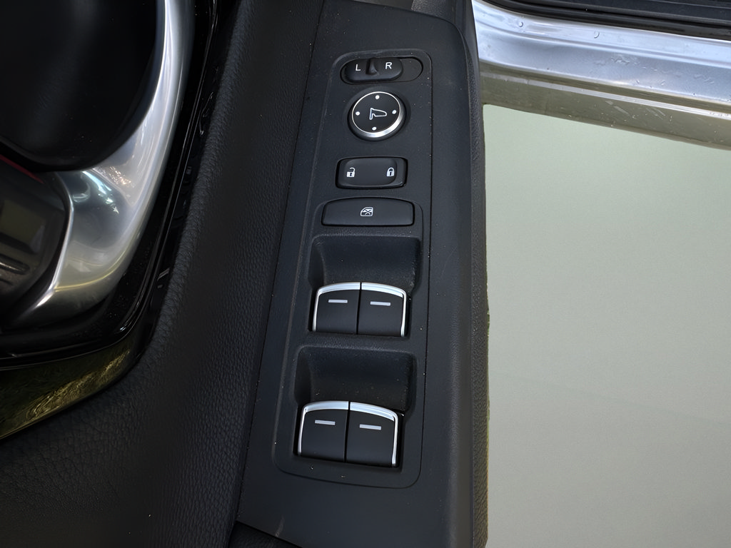 Used 2023 Honda CR-V Sport Touring image 14