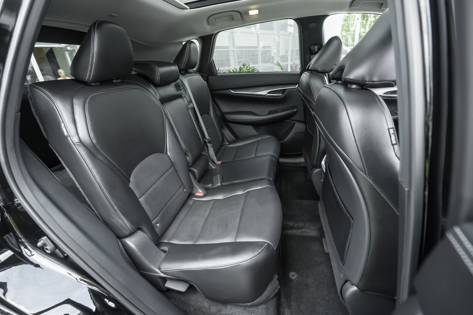 Used 2025 INFINITI QX50 Luxe image 34