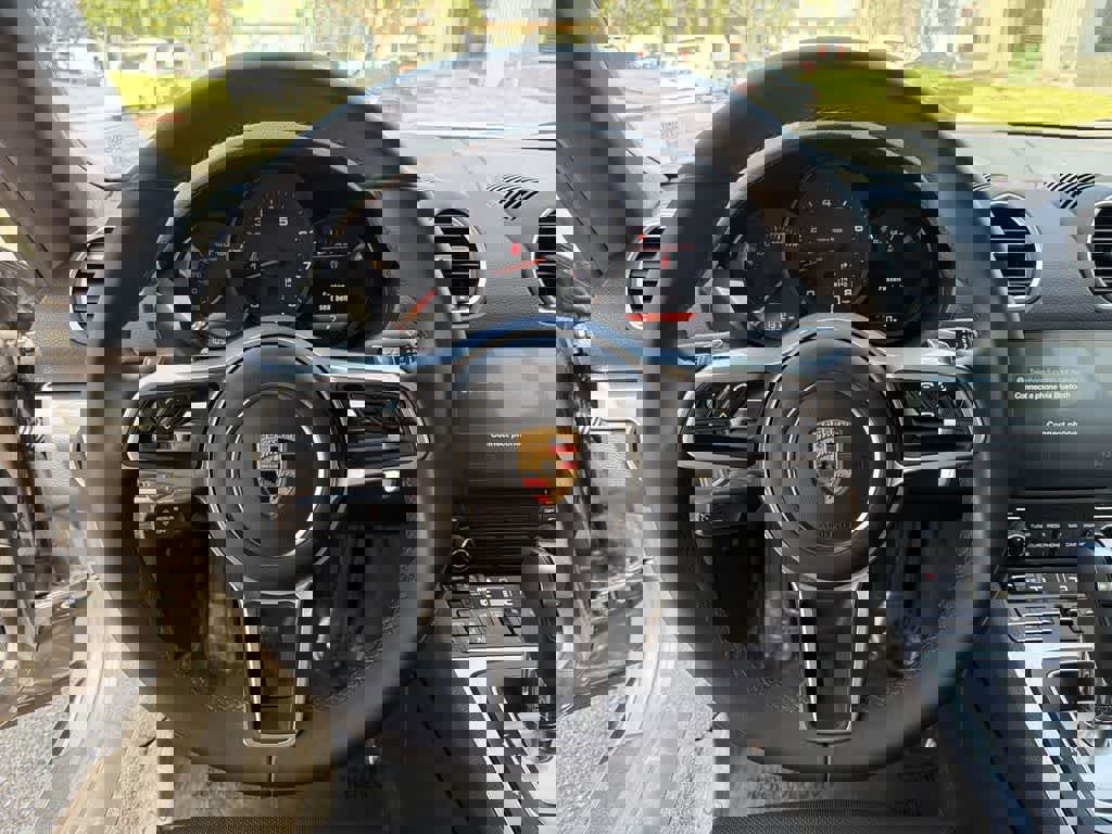 Used 2021 Porsche 718 Cayman image 11