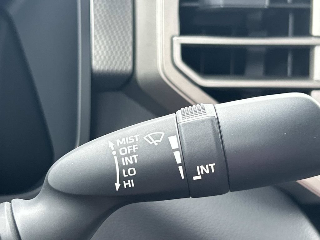 New 2026 Toyota Tundra Limited AWD/4WD image 33