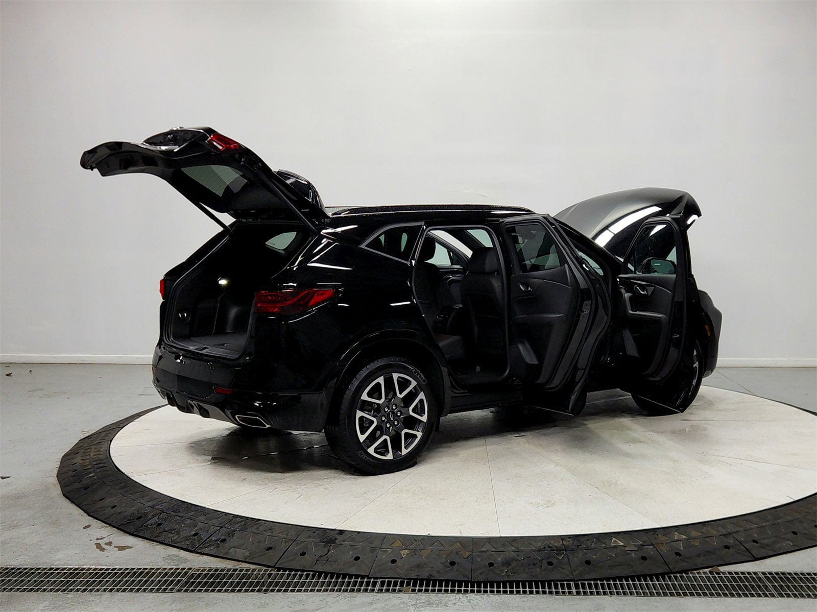 Used 2025 Chevrolet Blazer RS image 15