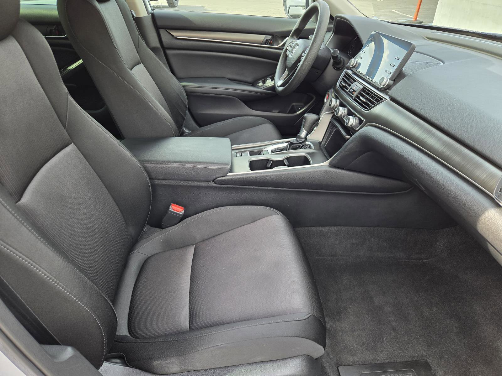 Used 2019 Honda Accord LX image 31