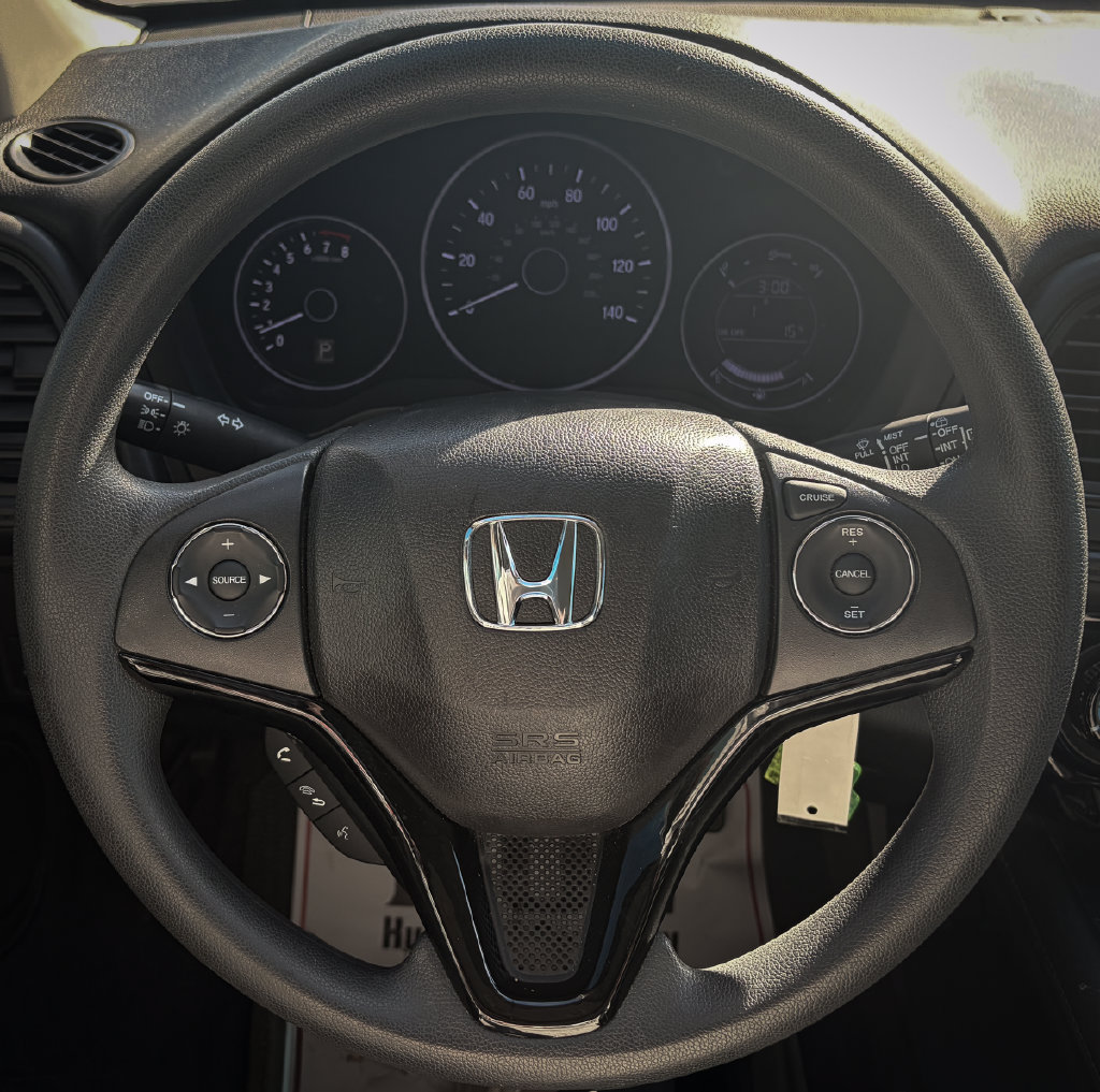 Used 2018 Honda HR-V LX image 7