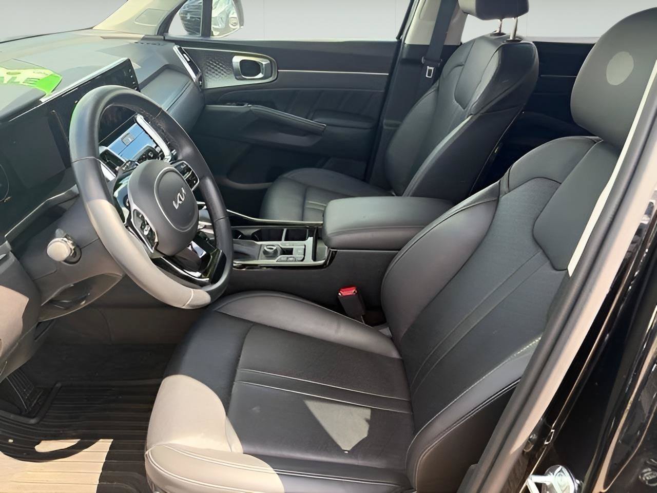 Used 2023 Kia Sorento SX AWD/4WD image 14