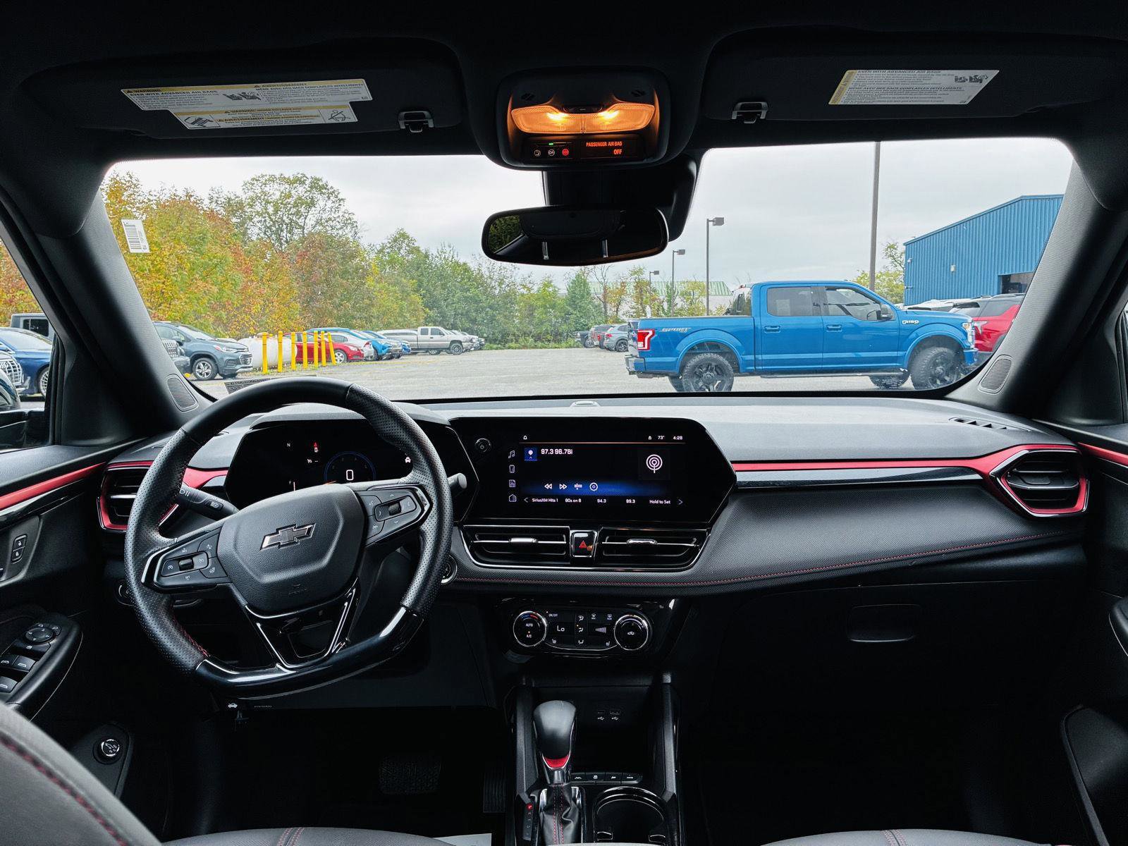 Used 2024 Chevrolet TrailBlazer RS w/ Convenience Package image 40