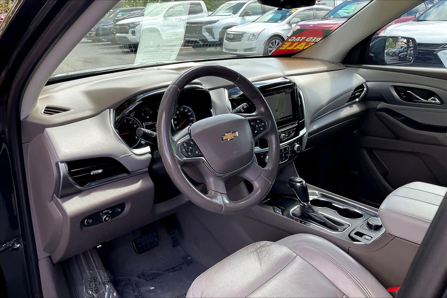 Used 2019 Chevrolet Traverse Premier w/ Driver Confidence II Package image 14