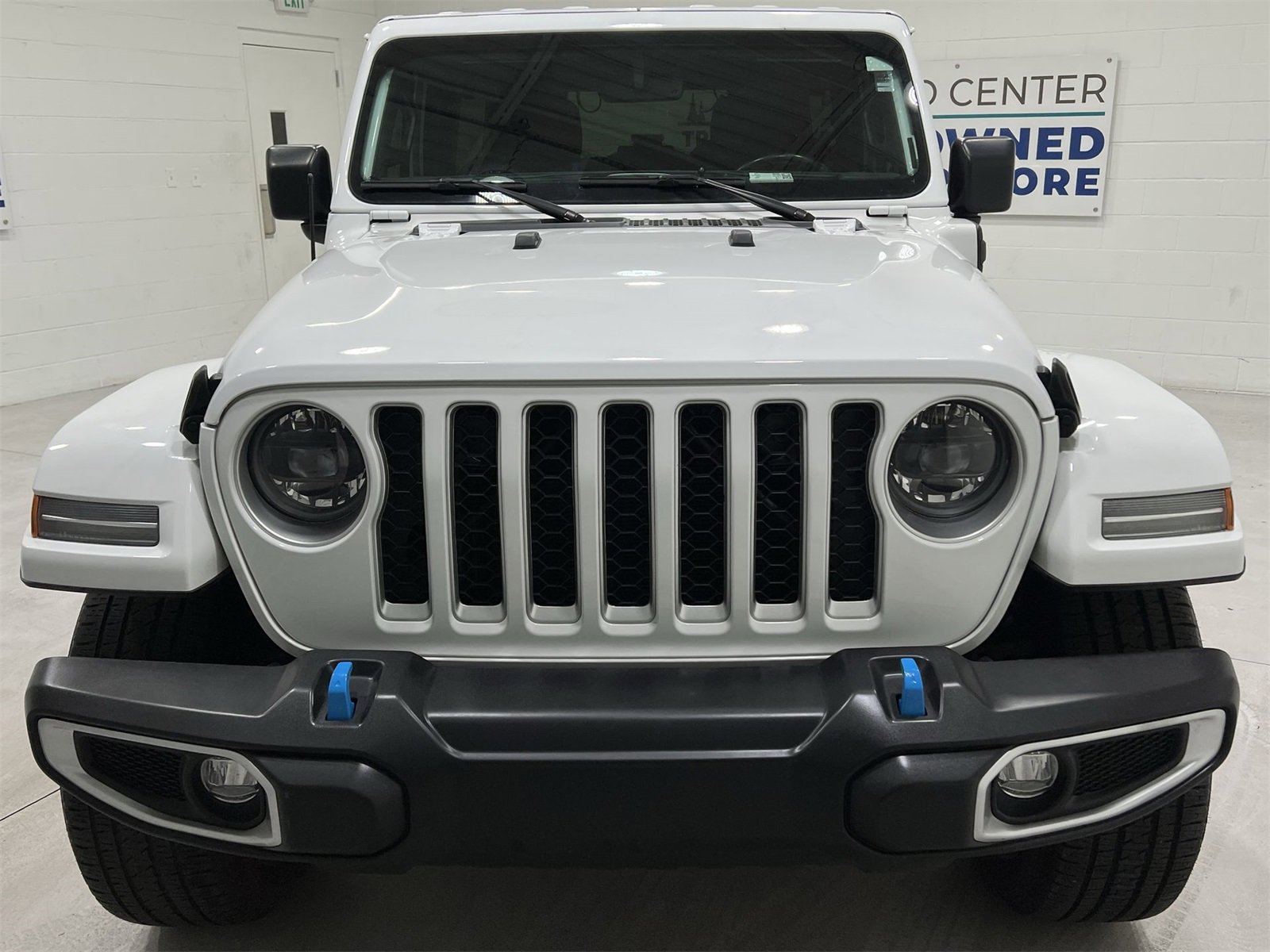 Used 2023 Jeep Wrangler Unlimited Sahara w/ Cold Weather Group image 3
