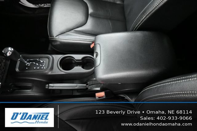 Used 2013 Jeep Wrangler Unlimited Sahara w/ Trailer Tow Group AWD/4WD image 33