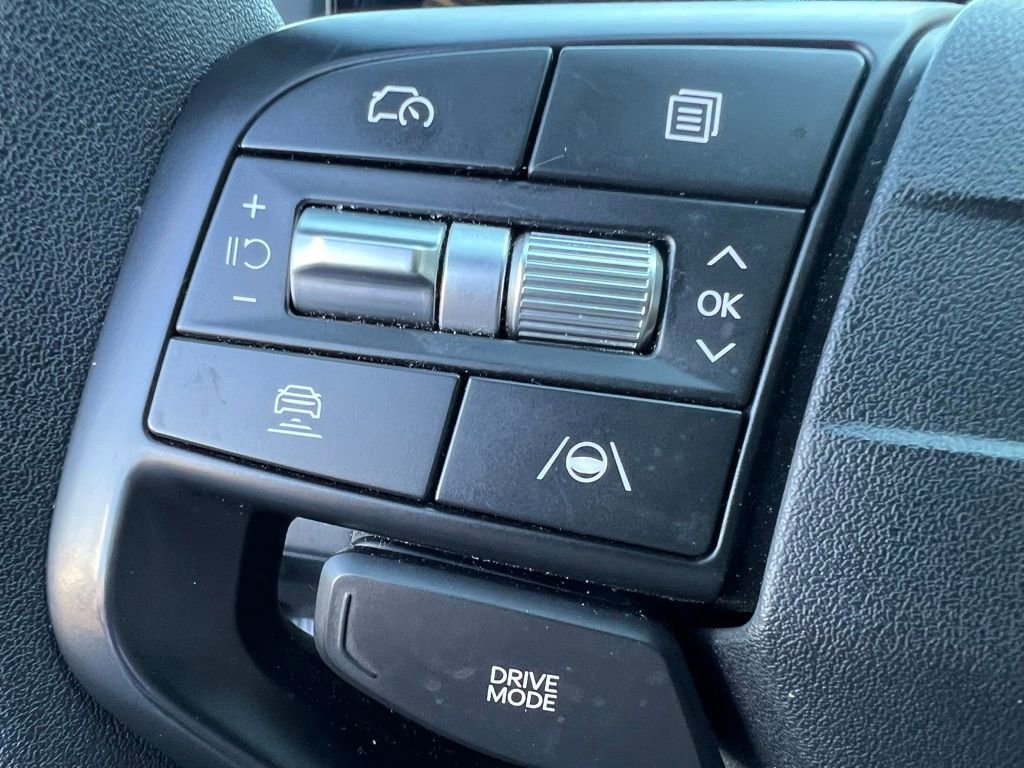 Used 2025 Kia K4 LXS image 40