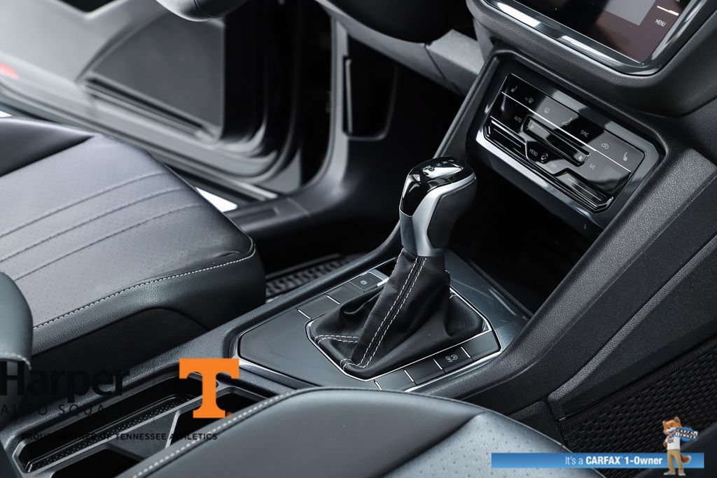 Used 2023 Volkswagen Tiguan SE w/ Panoramic Sunroof Package FWD image 33