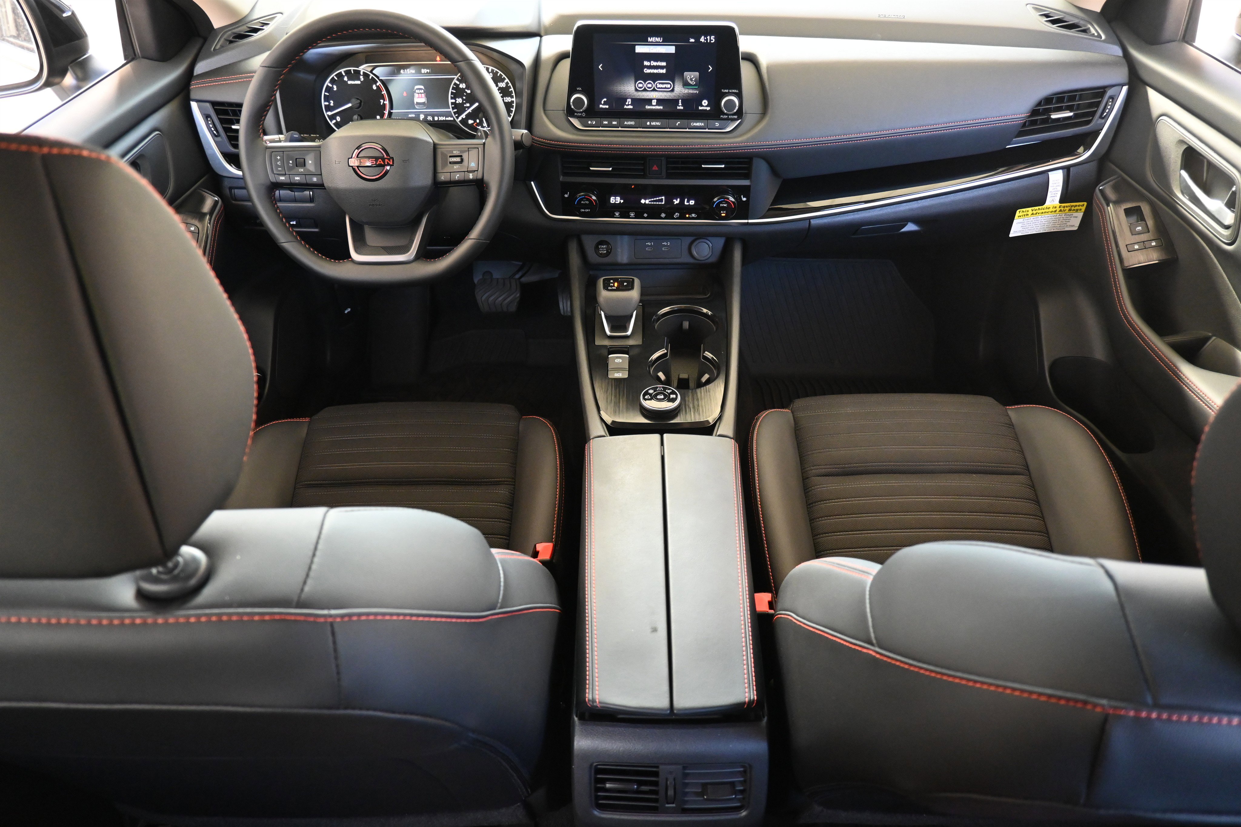 Used 2025 Nissan Rogue SV image 23