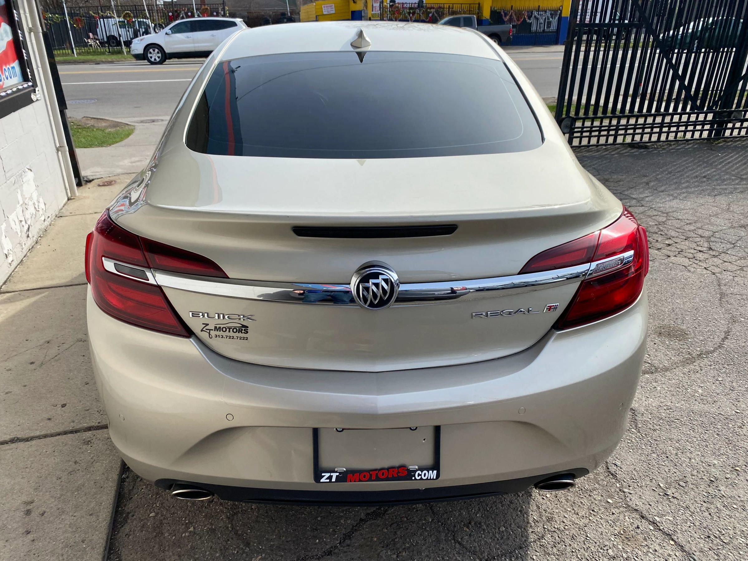 Used 2016 Buick Regal Premium image 7