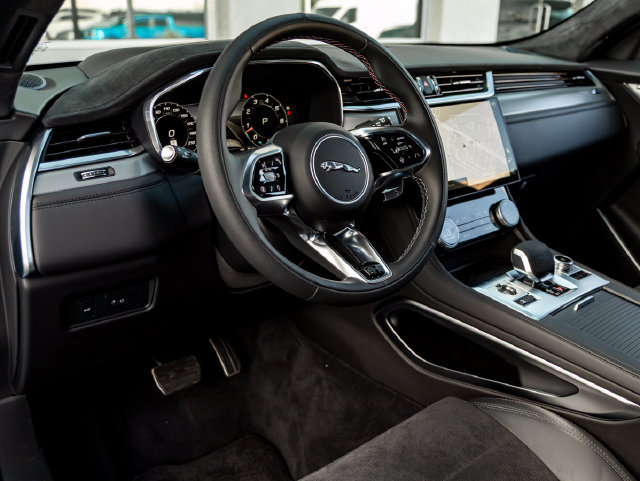 New 2026 Jaguar F-PACE SVR AWD/4WD image 17