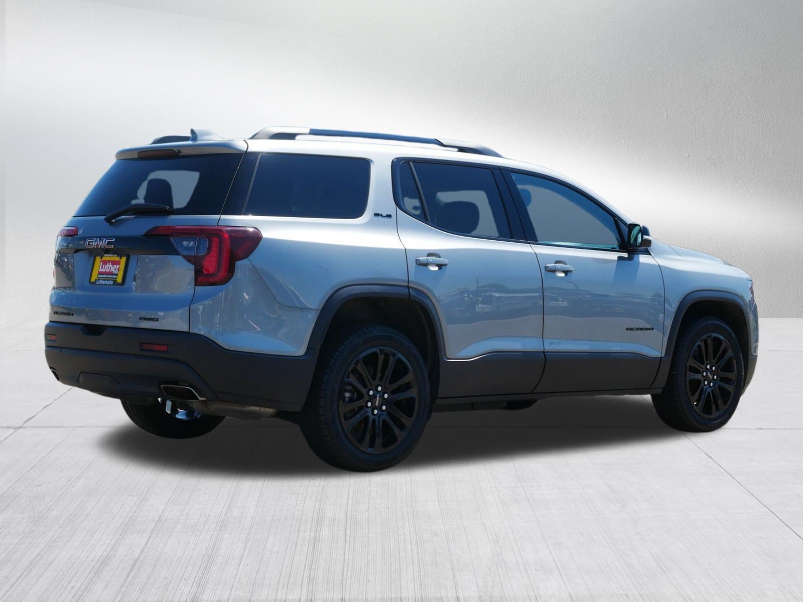 Used 2023 GMC Acadia SLE w/ Driver Convenience Package AWD/4WD image 7