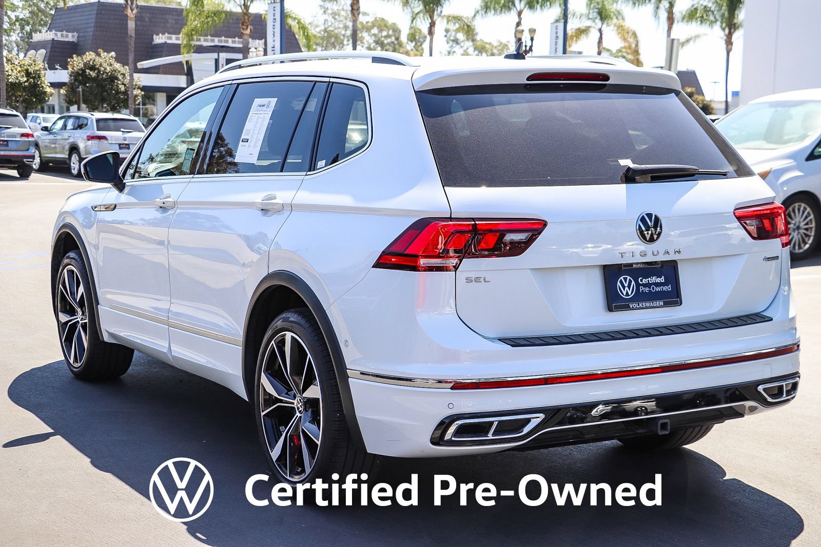 Used 2024 Volkswagen Tiguan SEL R-Line AWD/4WD image 9