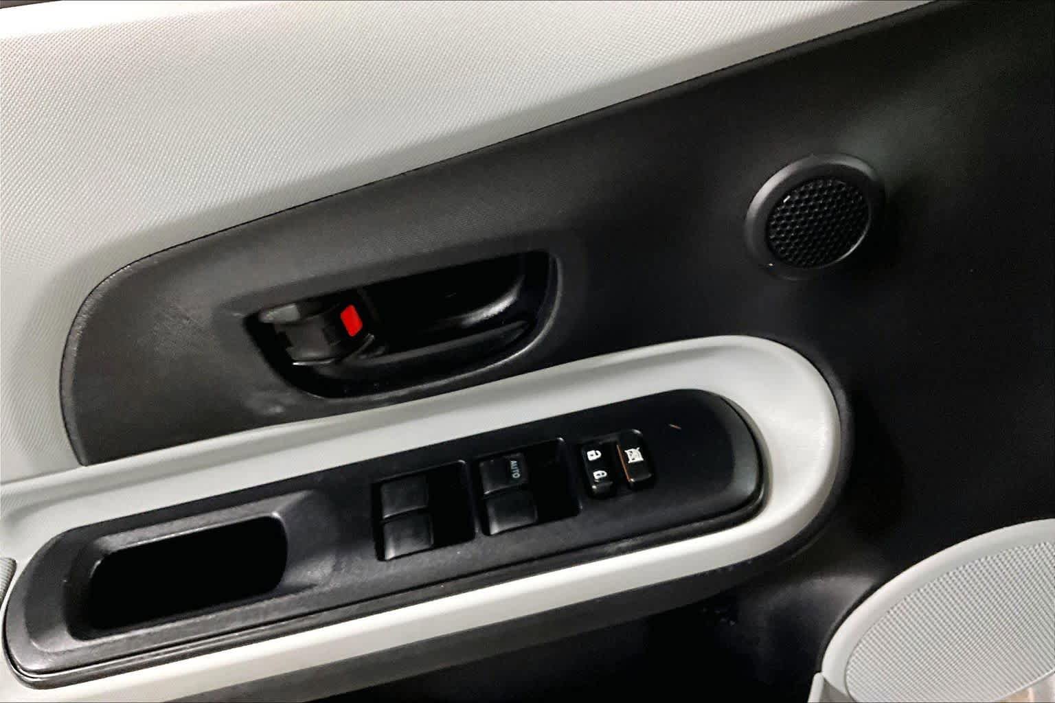 Used 2014 Toyota Prius C One FWD image 35