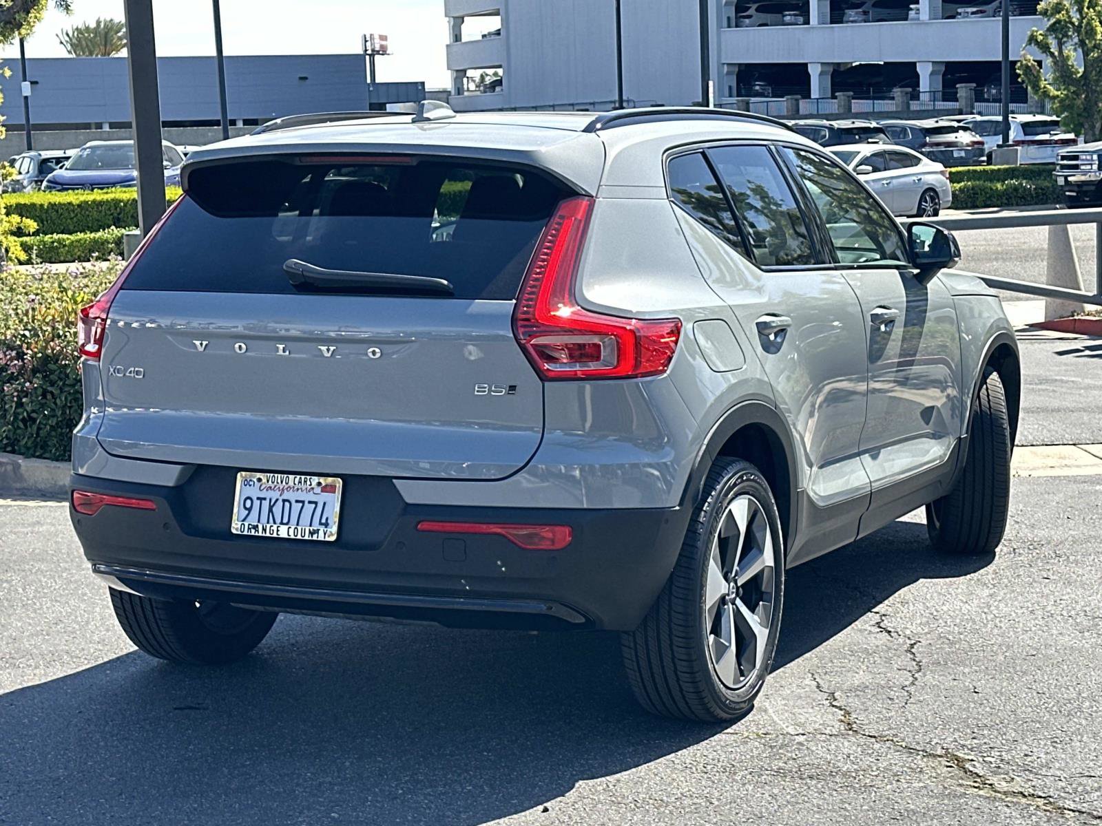 Certified 2026 Volvo XC40 B5 Plus w/ Protection Package Premier image 4