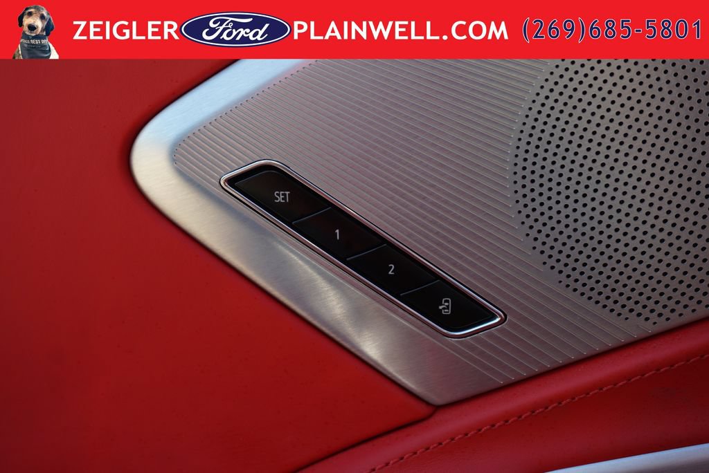 Used 2024 Chevrolet Corvette Stingray Premium Conv w/ Z51 Performance Package RWD image 33