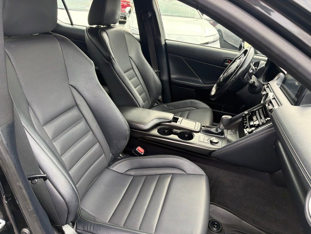 Used 2022 Lexus IS 350 F Sport w/ Memory Package AWD/4WD image 12
