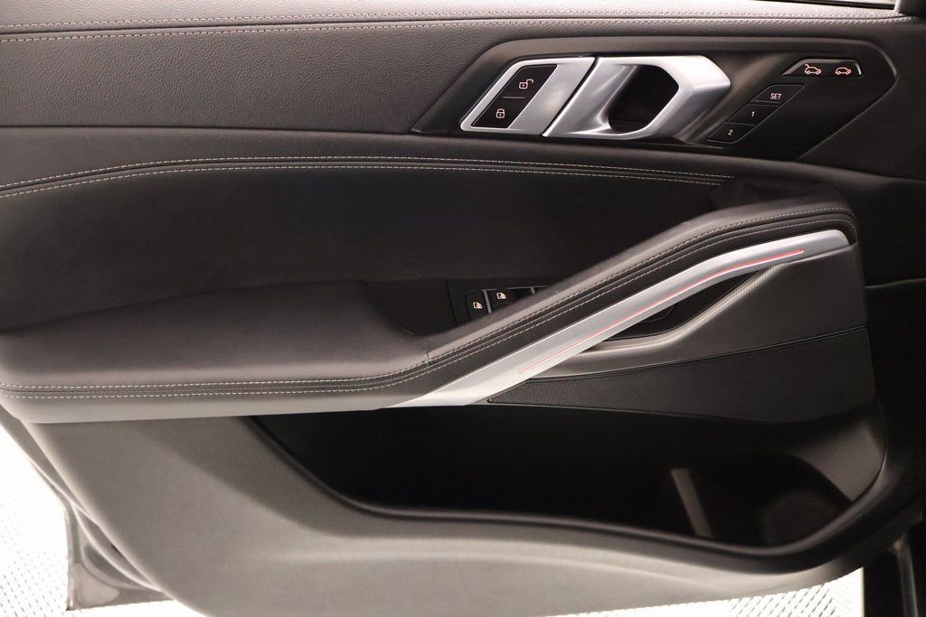Used 2023 BMW X6 xDrive40i image 18
