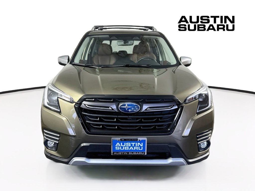 Used 2022 Subaru Forester Touring AWD/4WD image 2