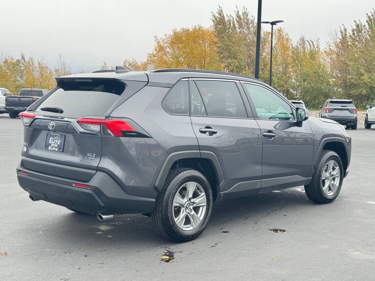 Used 2024 Toyota RAV4 XLE w/ Convenience Package image 6